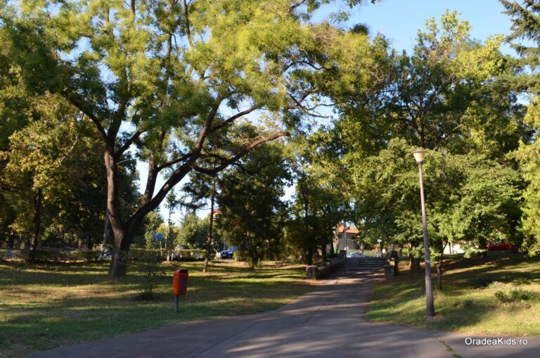 parcul petofi sandor intrare 768x509