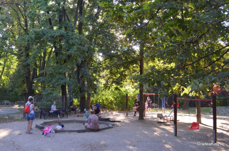 parcul petofi sandor zona cu nisip 768x508